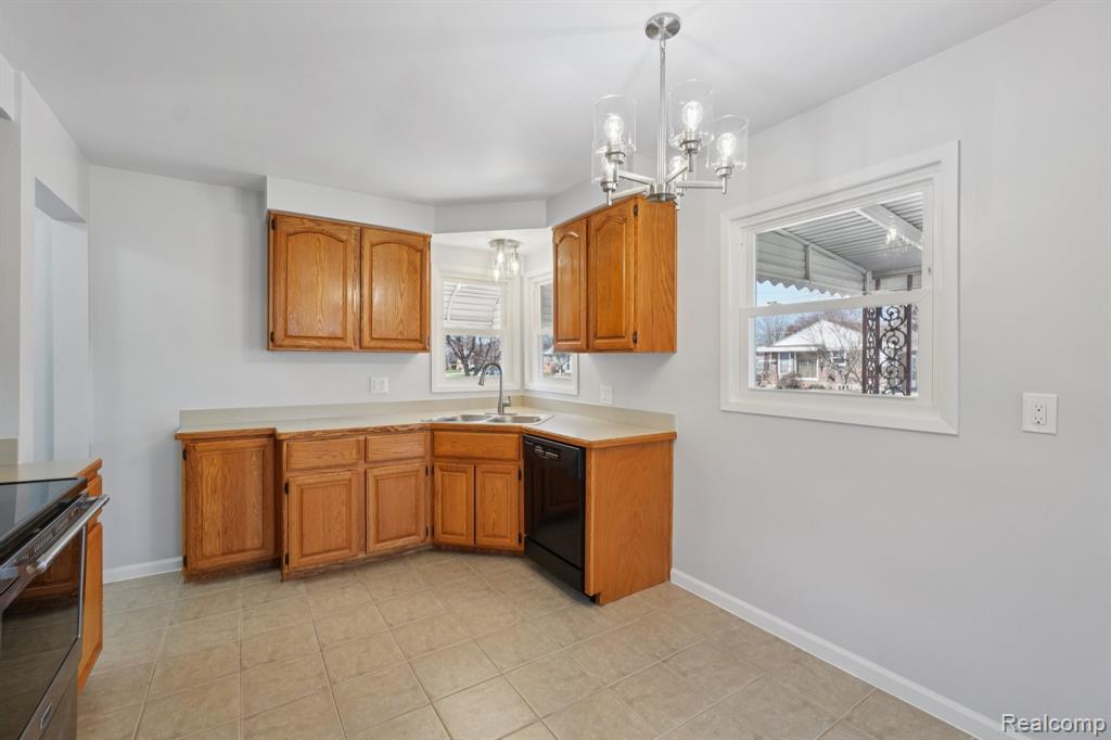 29720 Taylor Street, Saint Clair Shores, MI 48082 — Photo 7