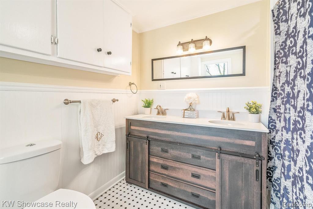 71 W Wabash Avenue, Belleville, MI 48111 — Photo 15