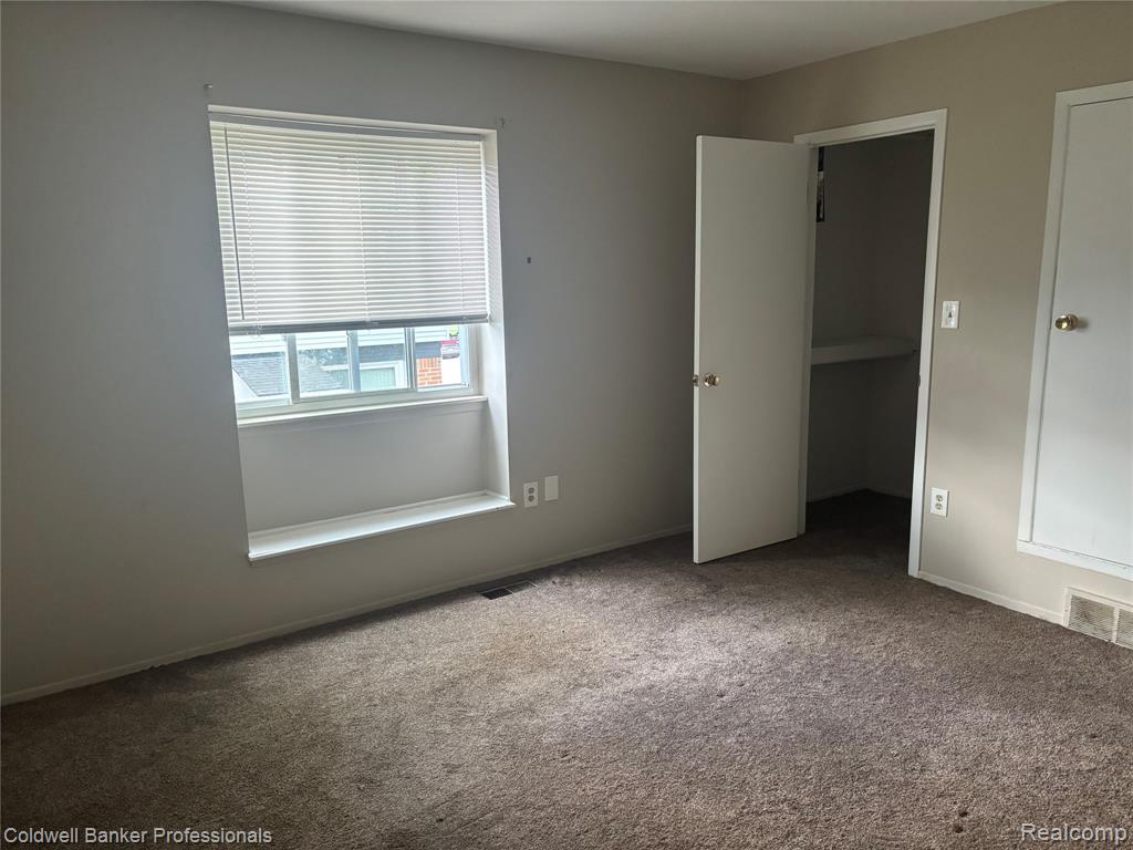 41223 S Woodbury Green Drive, Belleville, MI 48111 — Photo 7