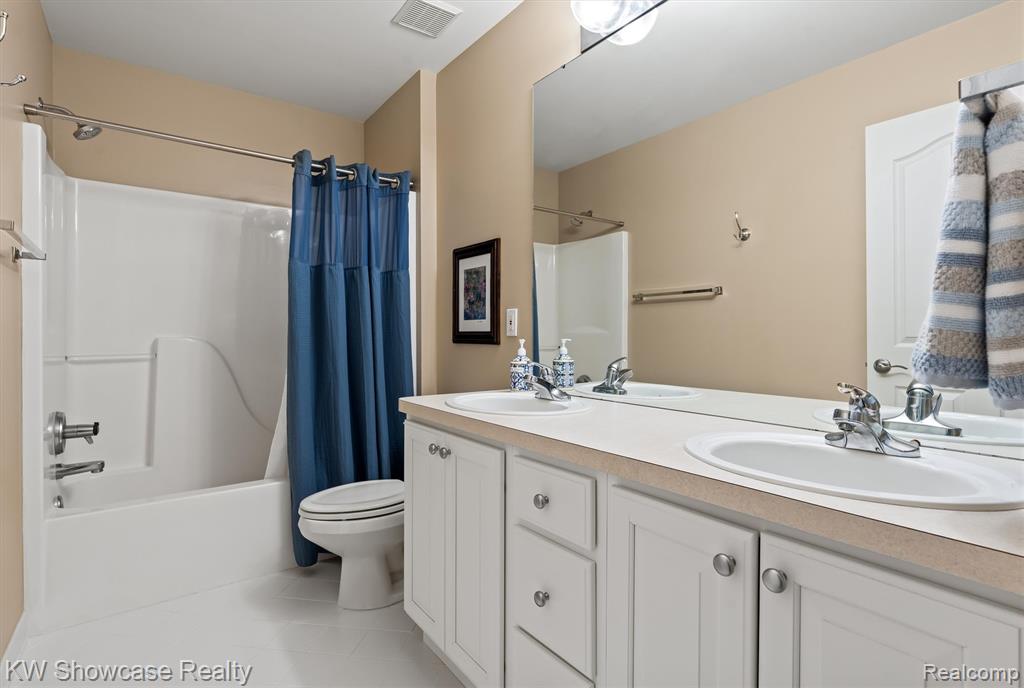 7489 Wyngate Drive, Clarkston, MI 48348 — Photo 44