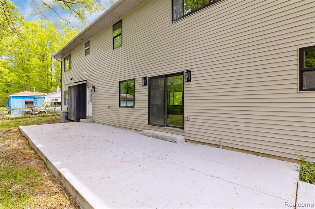 7598 Lake Park Avenue, Ira, MI — Photo 57