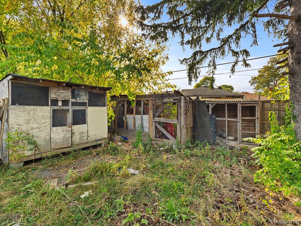 6801 RUTLAND Street, Detroit, MI 48228 — Photo 37
