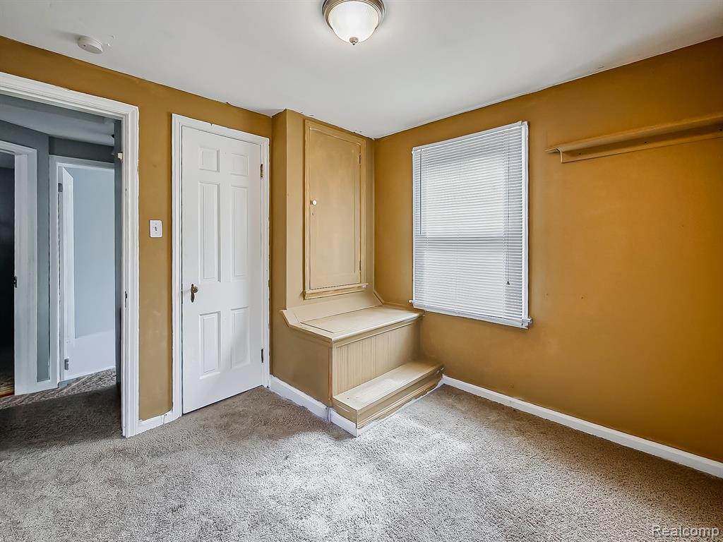 5936 Hillcrest Street, Grosse Pointe, MI 48236 — Photo 21