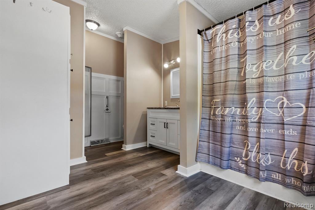 6315 Heyer Street, Romulus, MI 48174 — Photo 38
