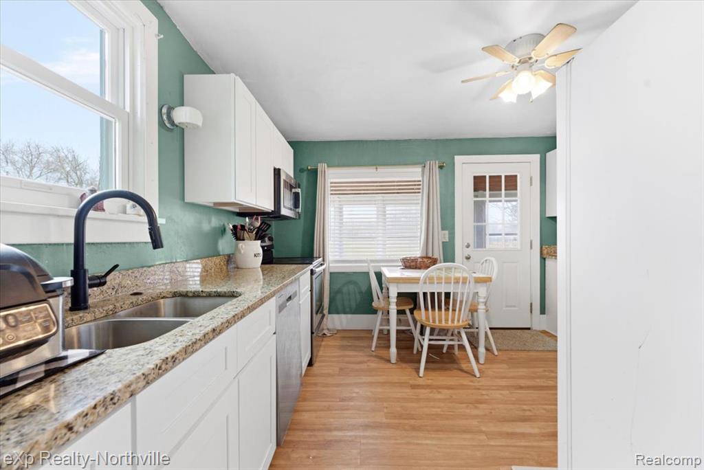1355 5 Mile Road, Whitmore Lake, MI 48189 — Photo 9