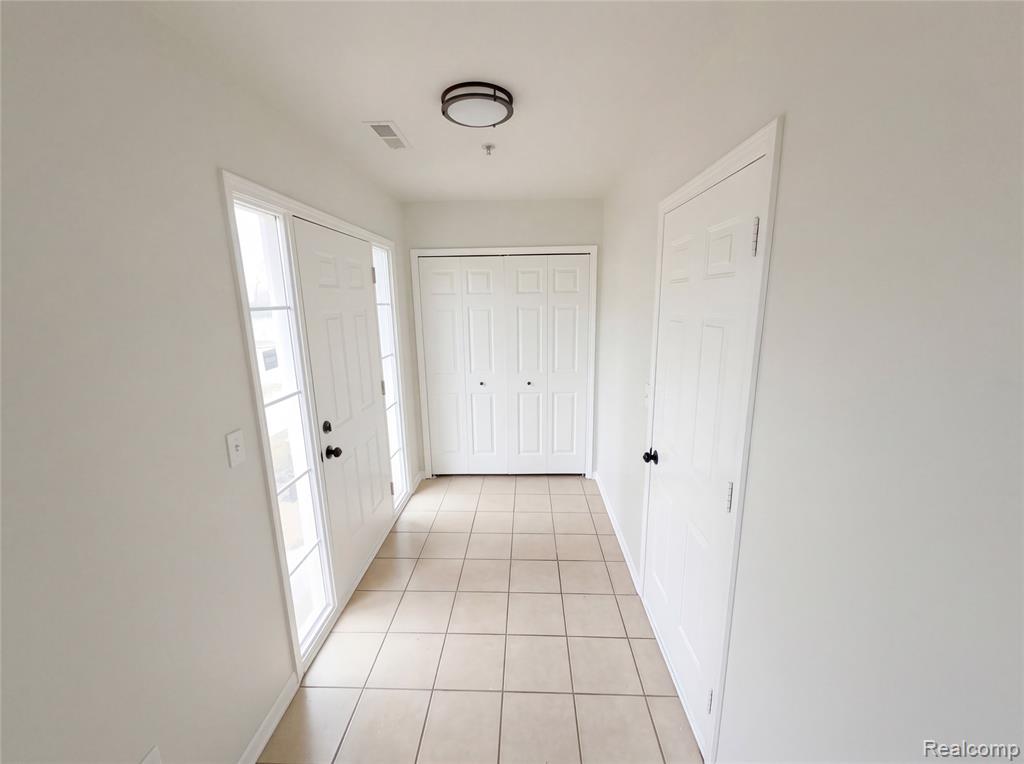 16005 Morningside, Northville, MI 48168 — Photo 5