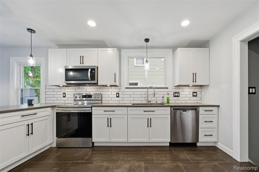 686 Princeton Road, Berkley, MI 48072 — Photo 5