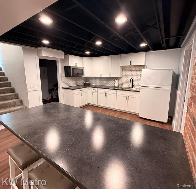 2949 E Hillside Drive, Midland, MI 48640 — Photo 35