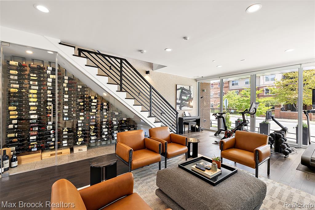 311 Alfred Street - Photo 2