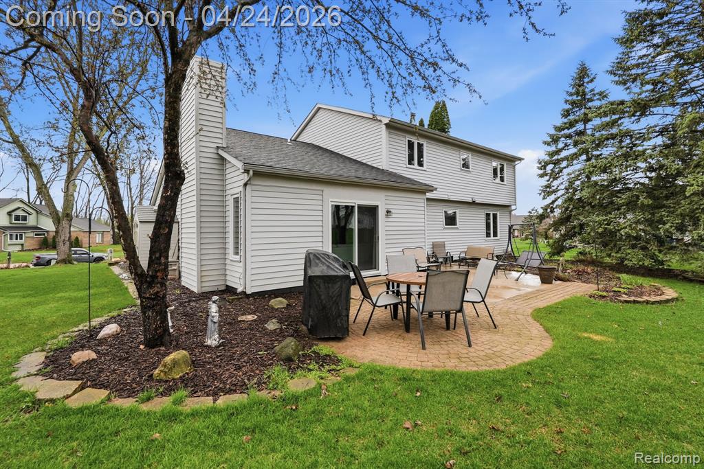 8750 Williamsport Drive, White Lake, MI — Photo 32