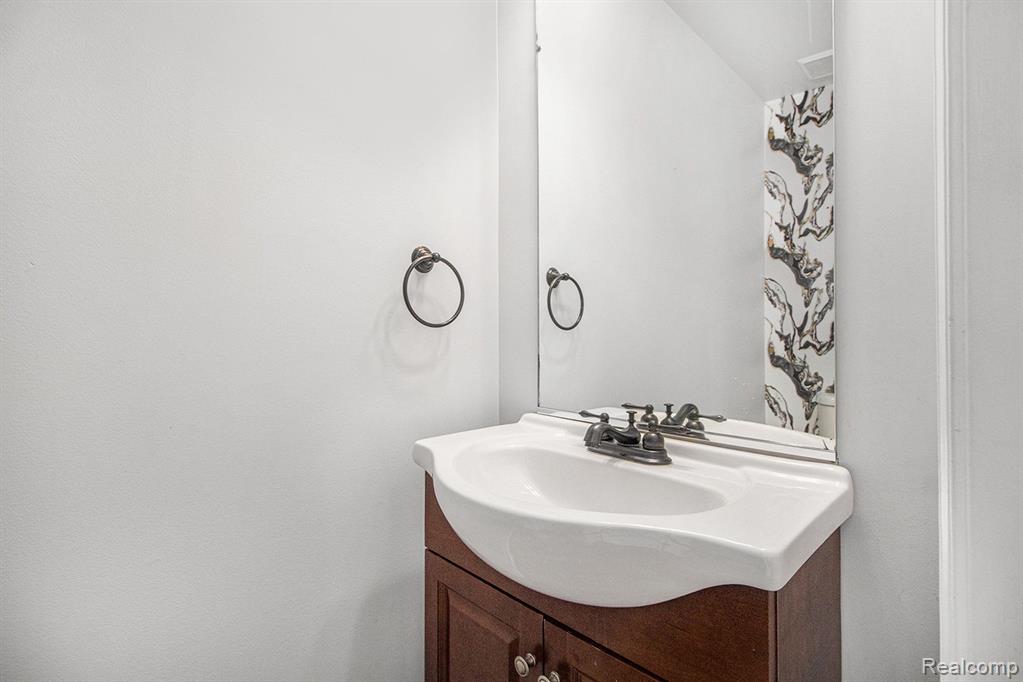 7791 HAMPTON Court, Ypsilanti, MI 48197 — Photo 10