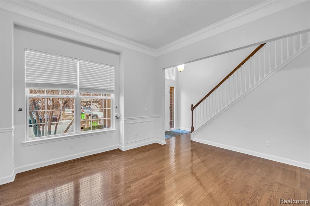 27490 CROMWELL Road, Novi, MI — Photo 11