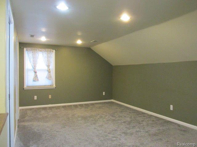 1915 LANCASTER Street, Grosse Pointe Woods, MI 48236 — Photo 5