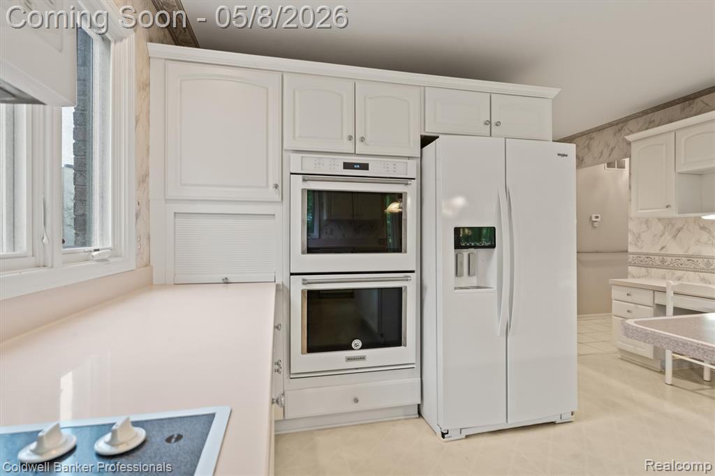 46770 Southview Lane, Plymouth, MI 48170 — Photo 17