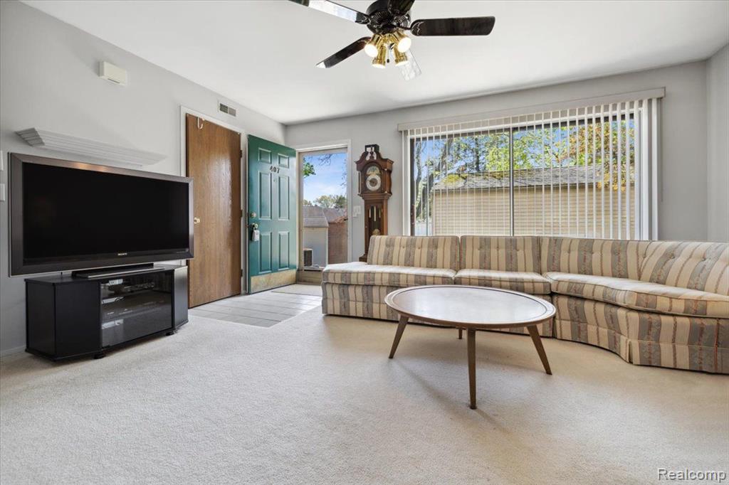 407 WATER TOWER Circle, Brighton, MI 48116 — Photo 6