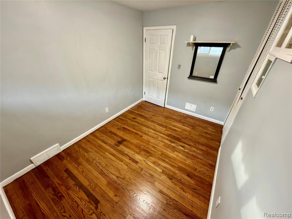 4436 Gertrude Street, Dearborn Heights, MI 48125 — Photo 17