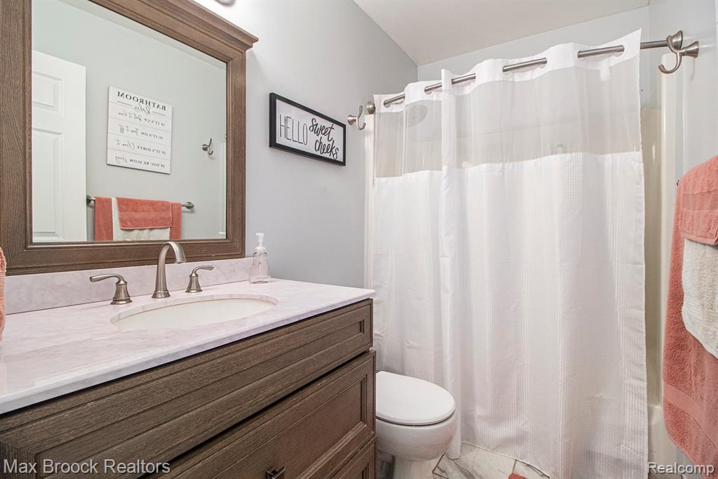 761 Stoney Drive, South Lyon, MI 48178 — Photo 18