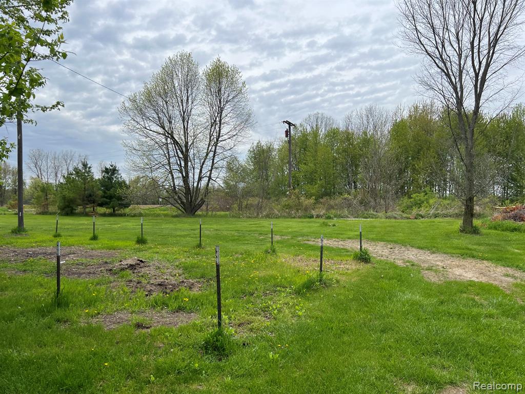 2385 Barnes Road, North Branch, MI 48461 — Photo 27