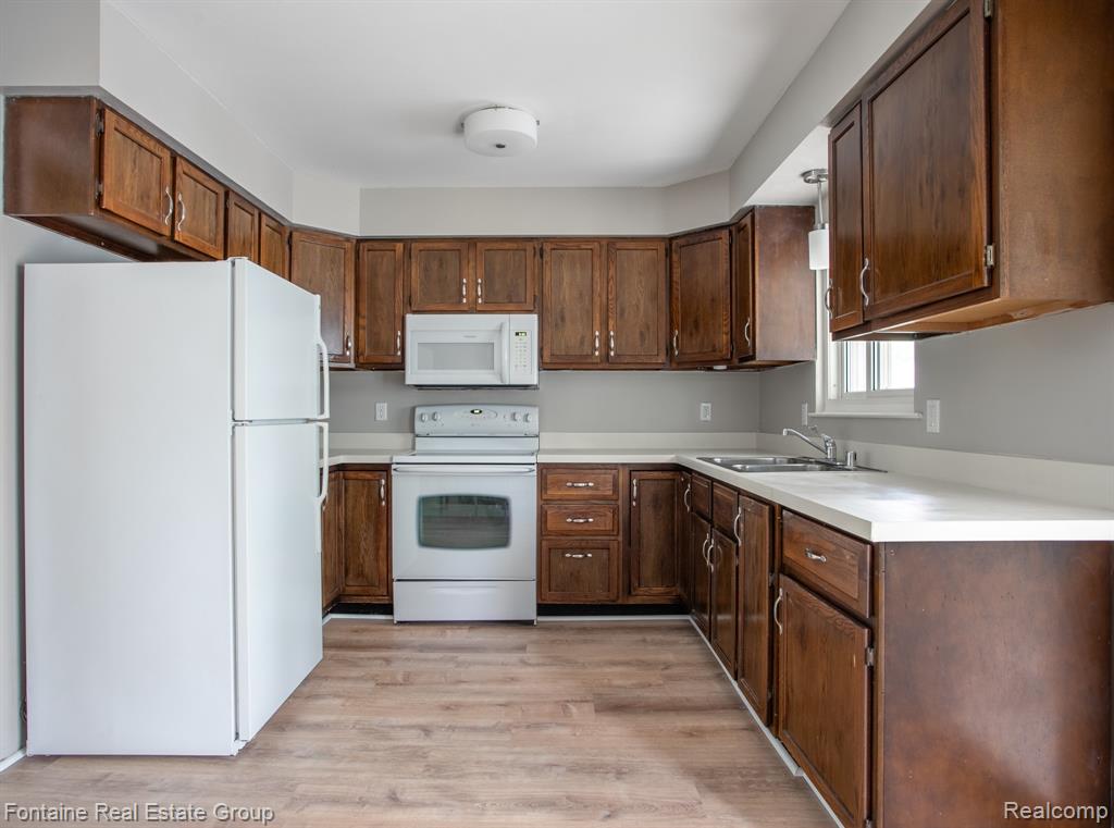 40395 Gilbert Street, Plymouth, MI 48170 — Photo 8
