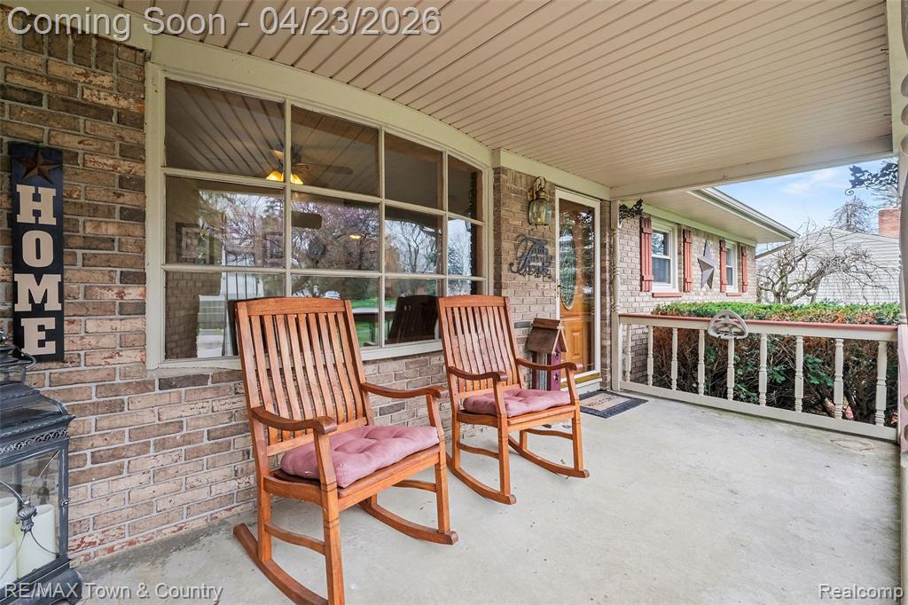 5163 Blossom Drive, Flushing, MI 48433 — Photo 3