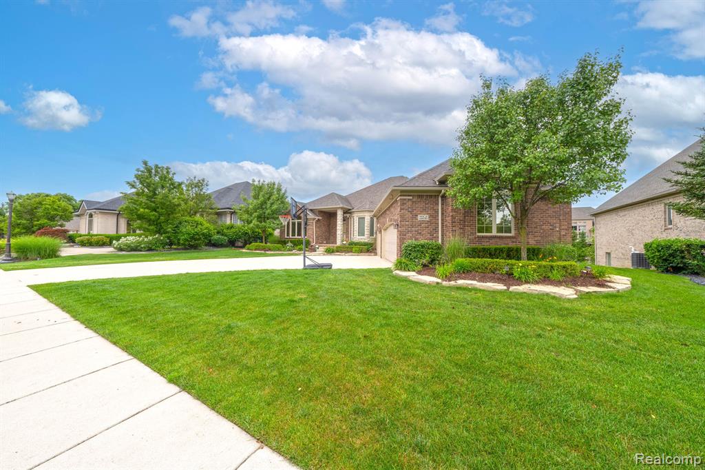 55545 WHITNEY, Shelby Twp, MI 48315 — Photo 36
