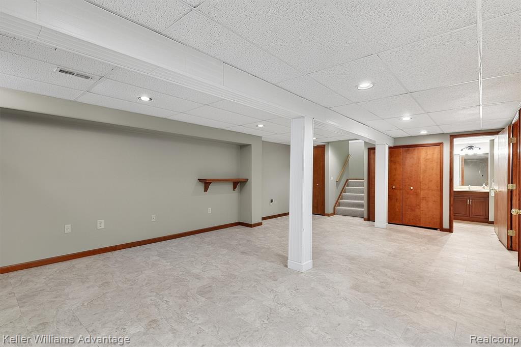 40051 Finley Drive, Canton, MI 48188 — Photo 35