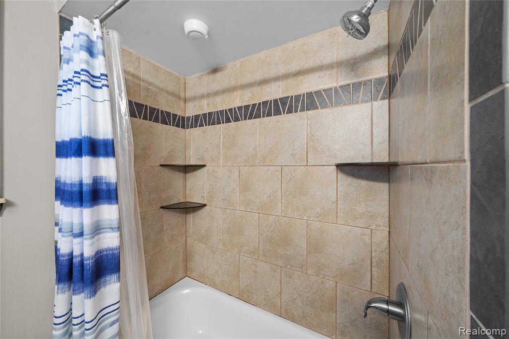 7125 Highview Street, Dearborn Heights, MI 48127 — Photo 19