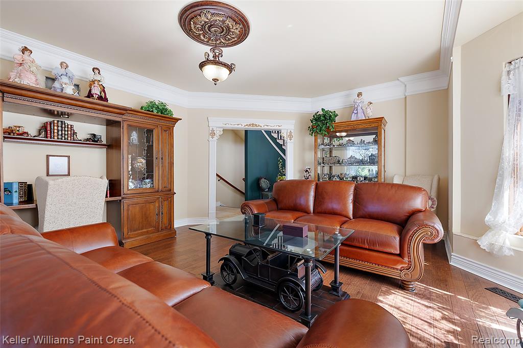 328 S Broadway Street, Lake Orion, MI 48362 — Photo 31
