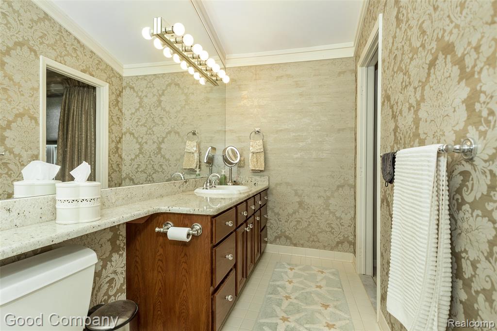 4617 Covington Court, Rochester, MI 48306 — Photo 21
