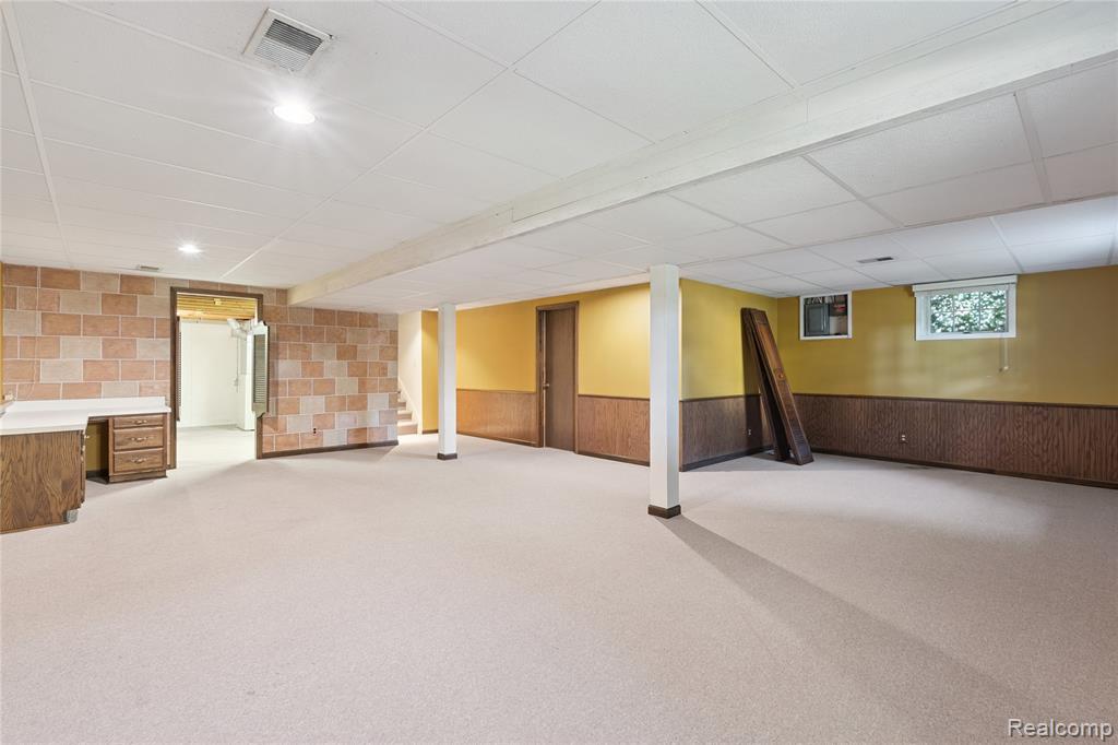5955 Chickadee Lane, Clarkston, MI — Photo 35
