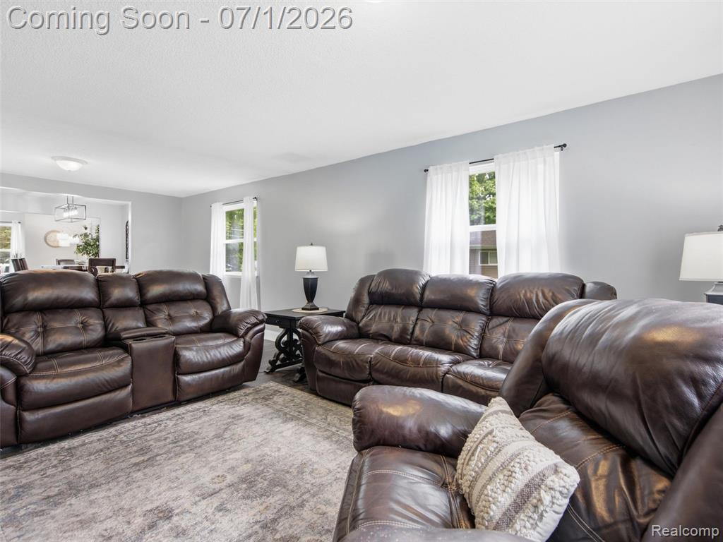 6195 Lake Forest Drive, Grand Blanc, MI 48439 — Photo 17