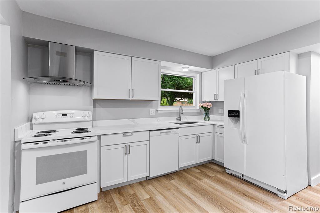 3904 Cloverlawn Avenue, Ypsilanti, MI 48197 — Photo 12