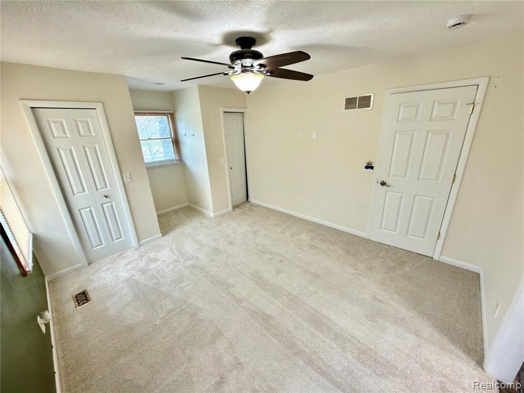 5934 Montebello Avenue, Haslett, MI 48840 — Photo 13