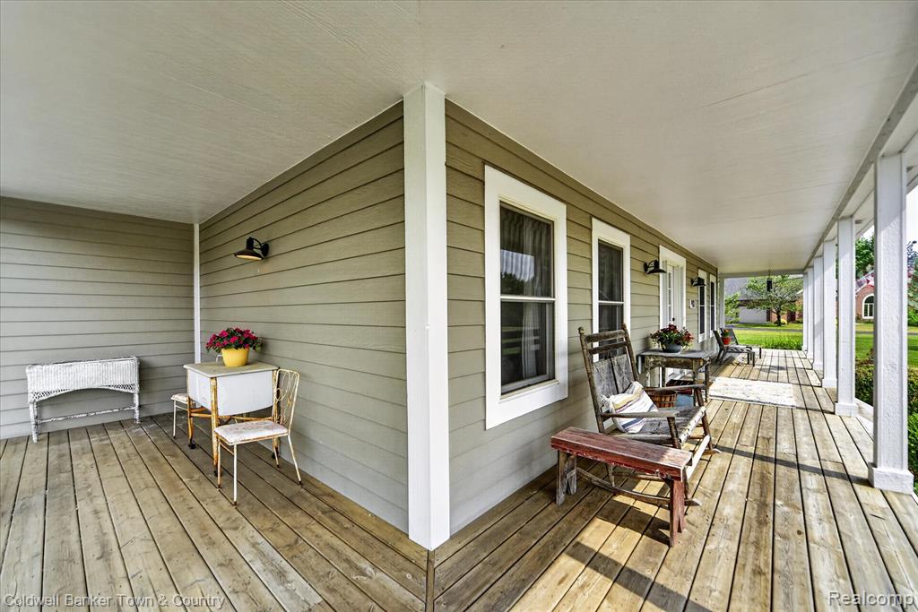 918 Gray Fox Court, Howell, MI 48843 — Photo 7