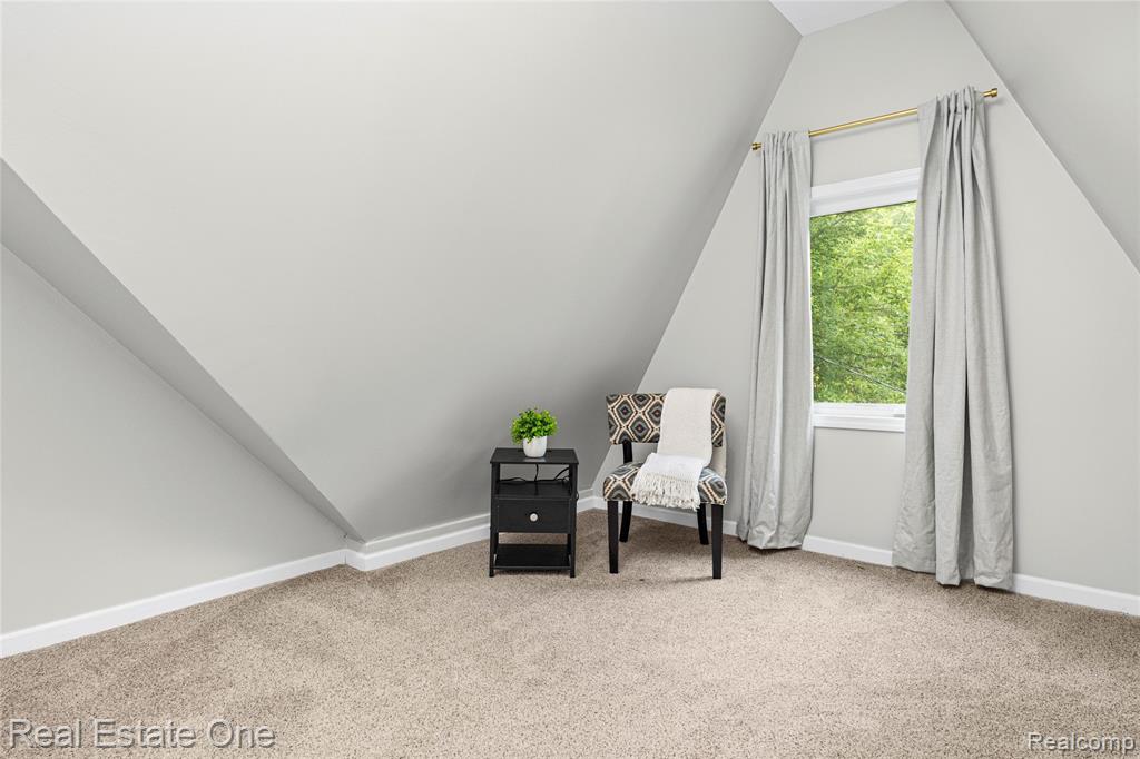 2275 Richwood Road, Auburn Hills, MI 48326 — Photo 32