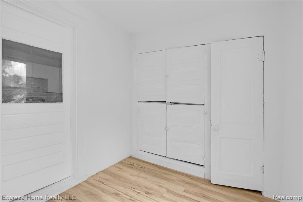 13484 Maine Street, Hamtramck, MI 48212 — Photo 15