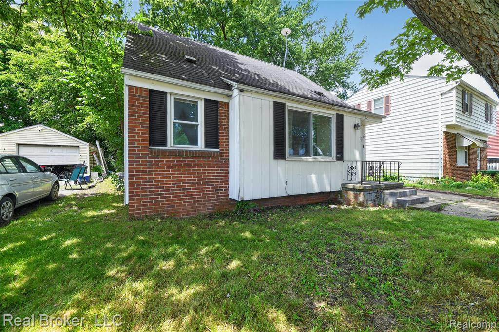 602 S Meade Street, Flint, MI 48503 — Photo 5
