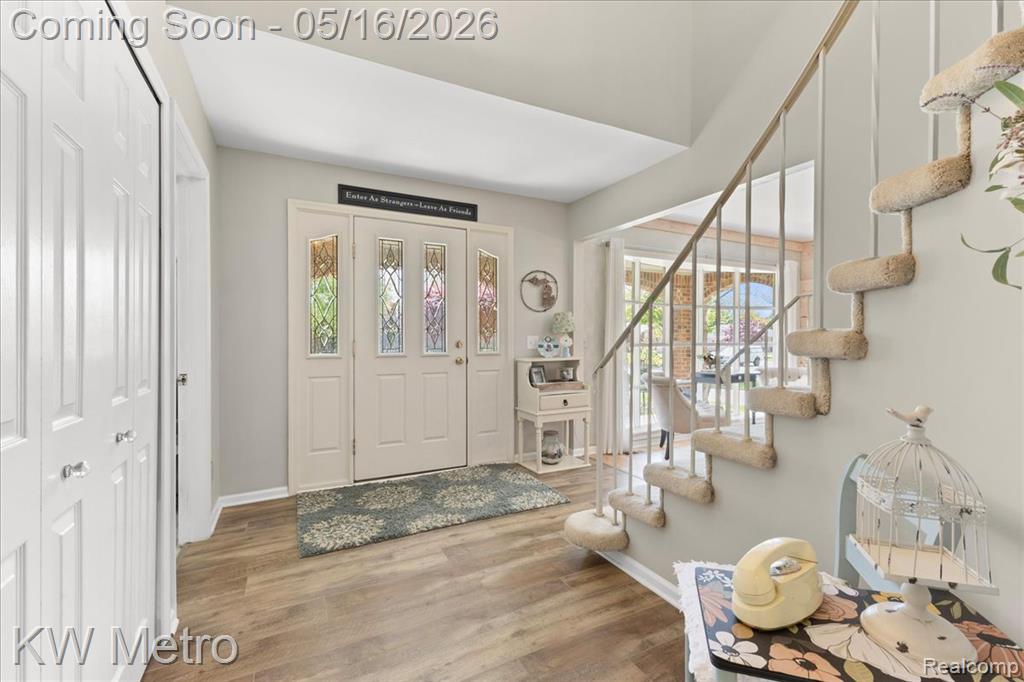 5757 Folkstone Drive, Troy, MI 48085 — Photo 3