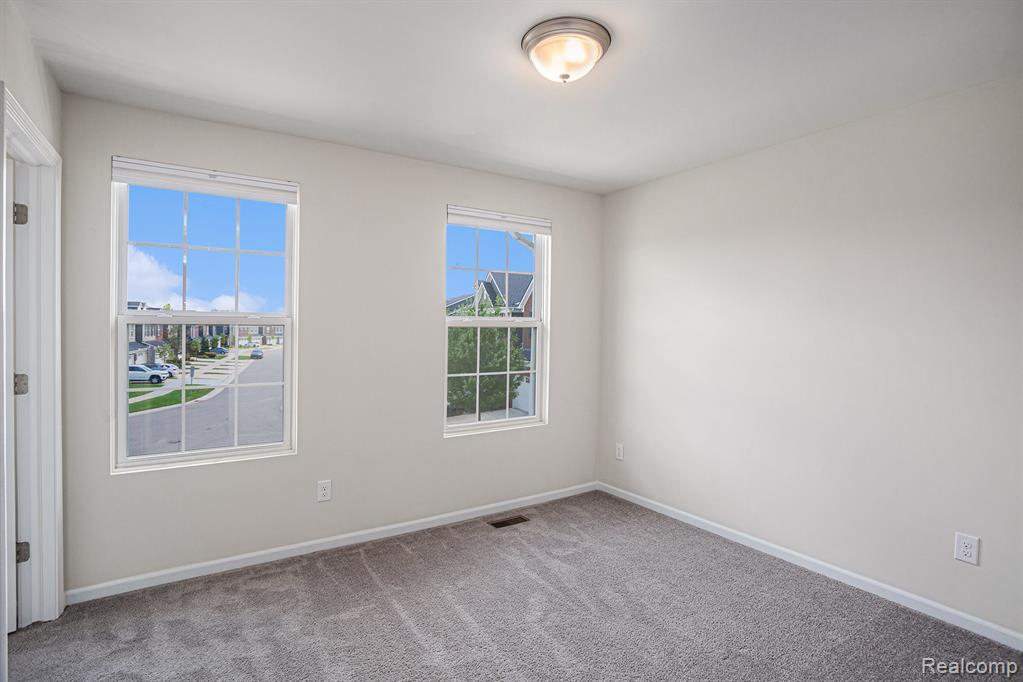 24727 IVY LANE, Novi, MI — Photo 22