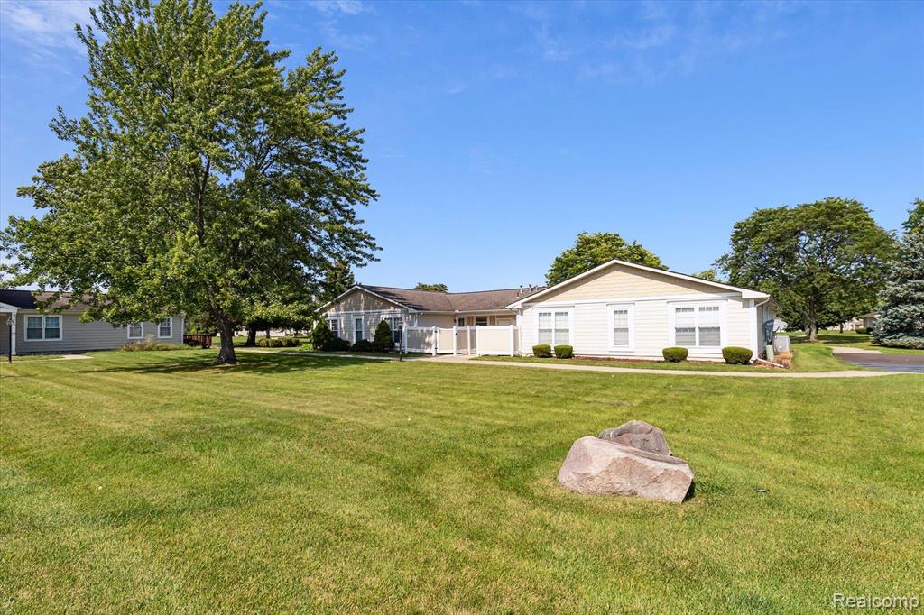 39809 VILLAGE WOOD Lane, Novi, MI — Photo 20