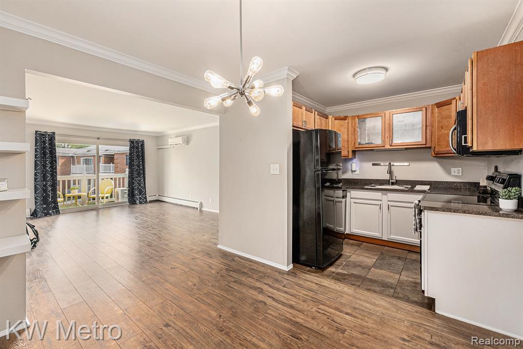 2400 Parmenter Boulevard, 207, Royal Oak, MI 48073 — Photo 9