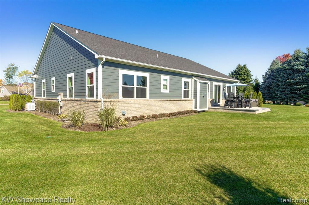 4276 TAGGETT LAKE Drive, Highland, MI — Photo 42