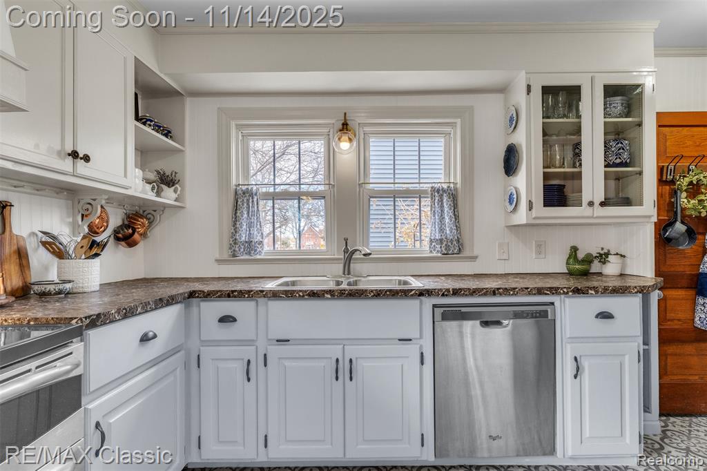 108 Washington Street, Holly, MI 48442 — Photo 30