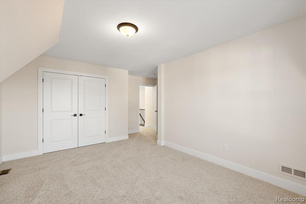 42435 Magnolia Drive, Sterling Heights, MI 48314 — Photo 34