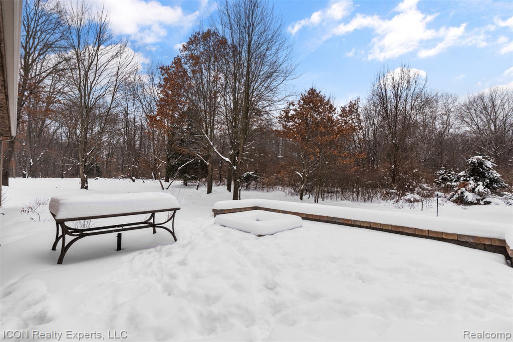 11185 Cassidy Trail, Davisburg, MI 48350 — Photo 43