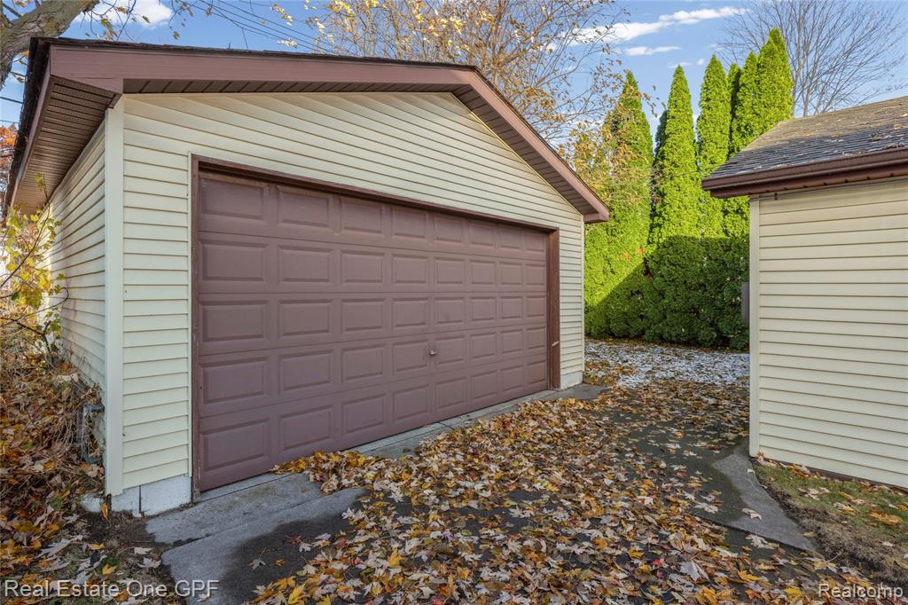 3004 Maplewood Drive, Fort Gratiot, MI 48059 — Photo 25