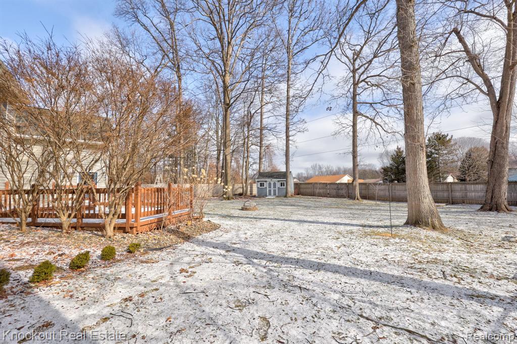 640 Timberwood Lane, Saginaw, MI 48609 — Photo 68