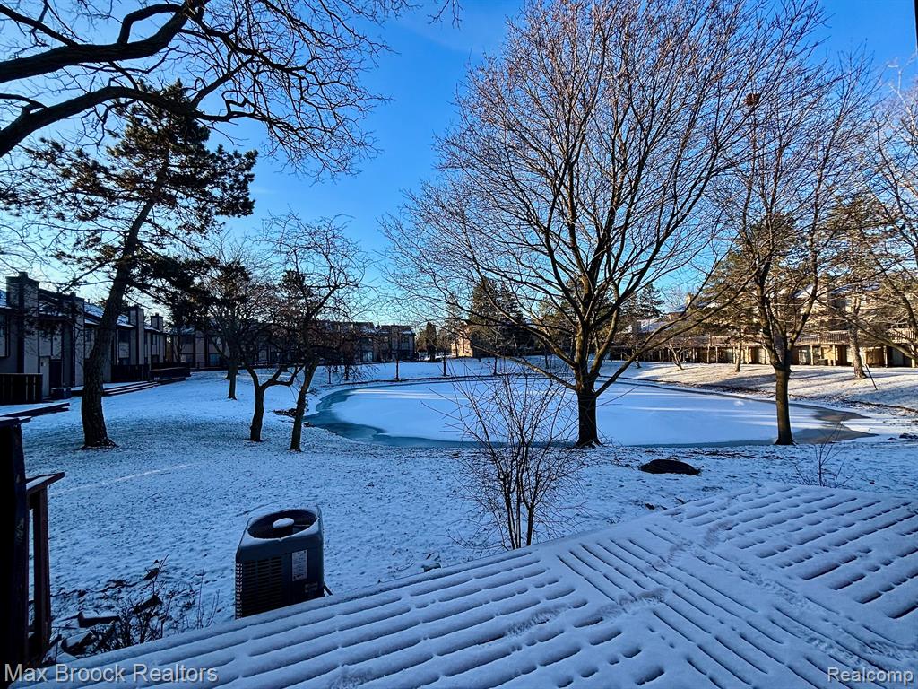 5238 BRETT, West Bloomfield, MI — Photo 4