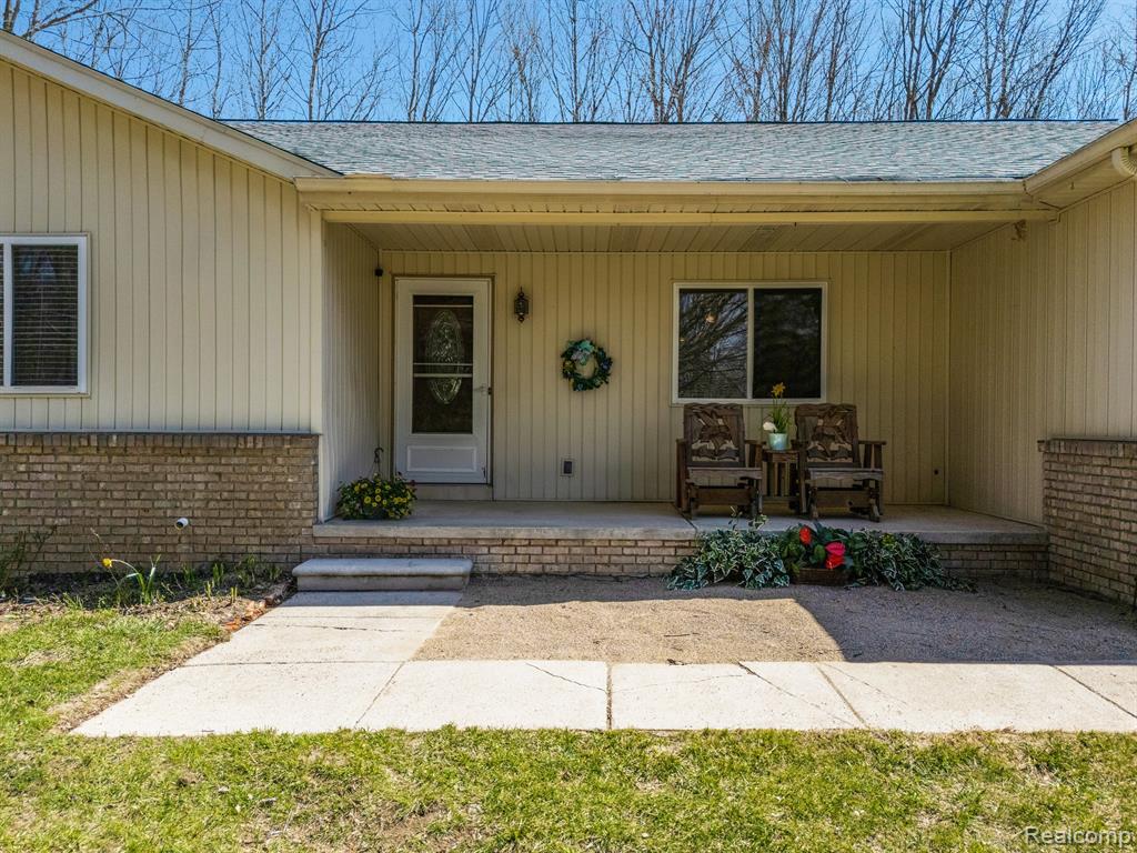 7312 LINDEN Road, Fenton, MI 48430 — Photo 7