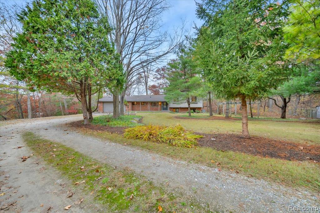 75 Ridgemont Road, Oxford, MI 48370 — Photo 4